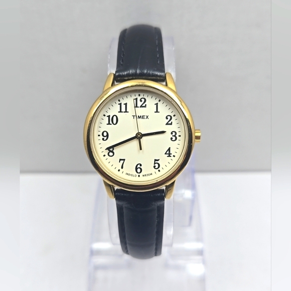 Womens Timex TW2R63300 Gold Tone Leather Quartz Analog Watch WR30M New Battery - Picture 1 of 11